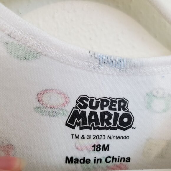 Super Mario Nintendo all-over-print baby onesie - Picture 3 of 9